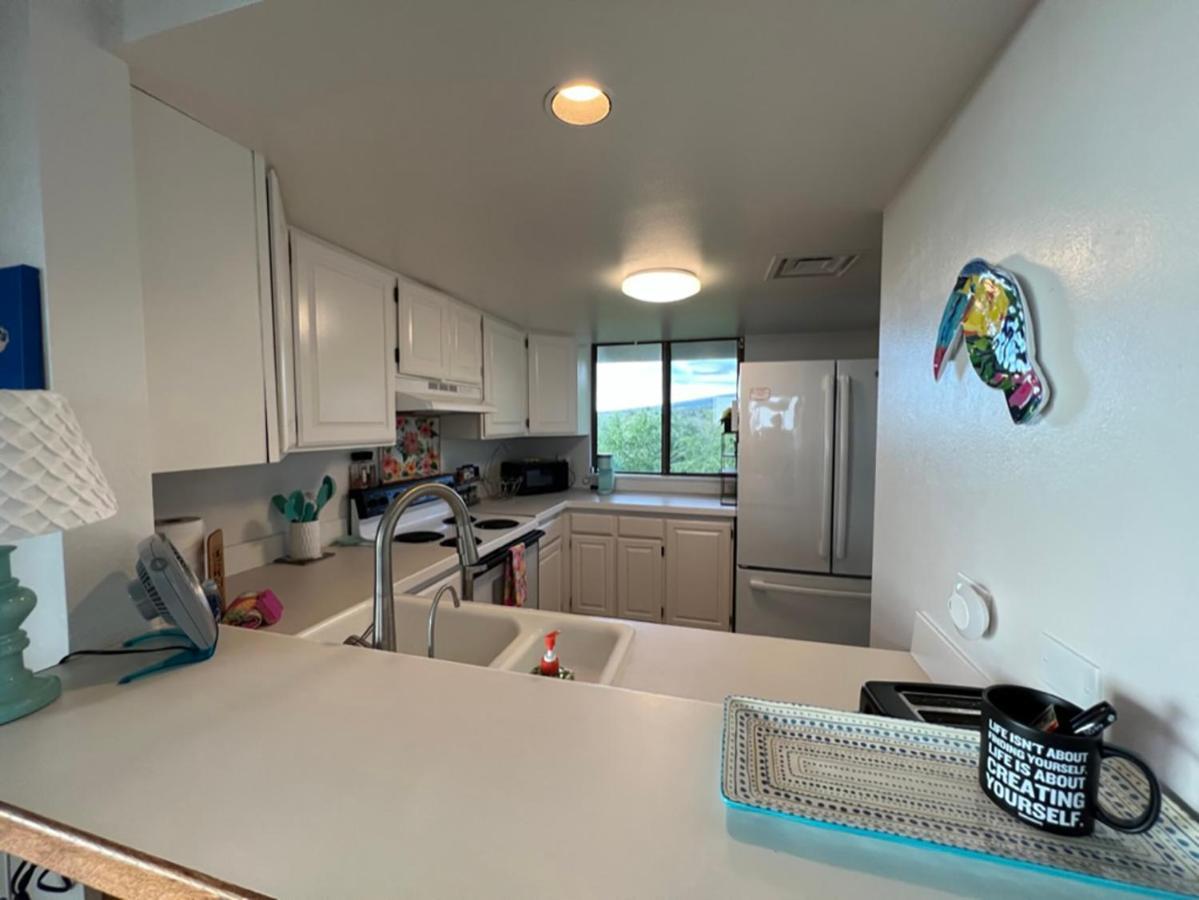 Kona Magic Ali'I - Top Floor Views, Pool, Beach, Sunsets Kailua-Kona Exterior foto