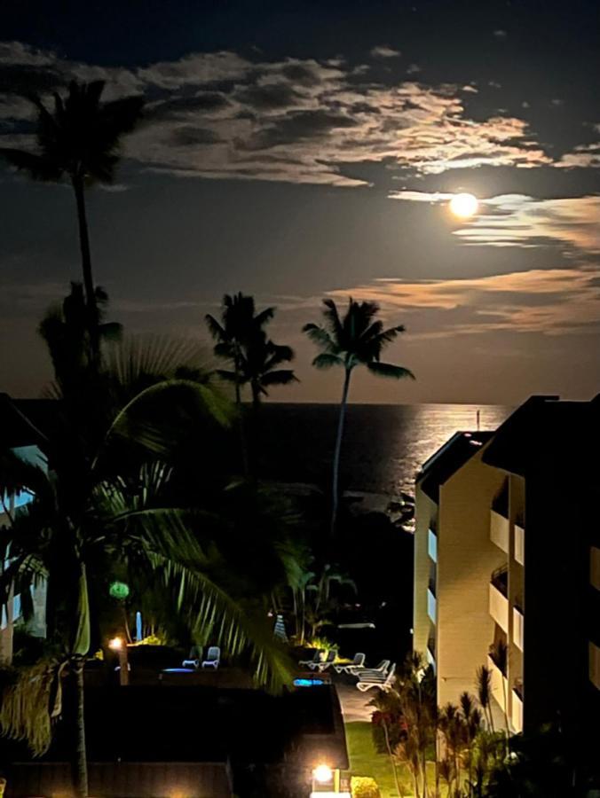 Kona Magic Ali'I - Top Floor Views, Pool, Beach, Sunsets Kailua-Kona Exterior foto